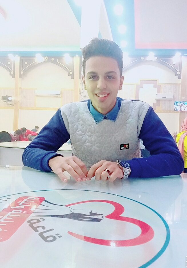 ناس ليها اخر وناس معانا للاخر✌😉