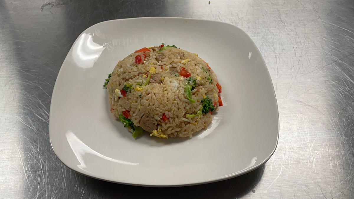 CasteelCulinary's tweet photo. Group 4.2- pork fried rice https://t.co/SM74R2MA28