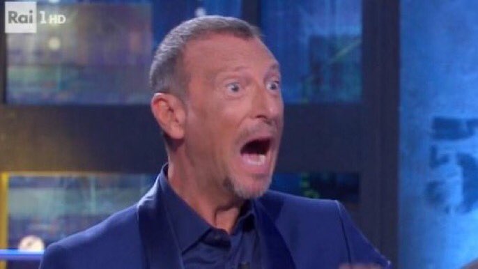 TecheTecheTheo's tweet photo. SONO PIÙ DI UNO DI NUOVO #IlCantanteMascherato https://t.co/QB1pyjwLjI