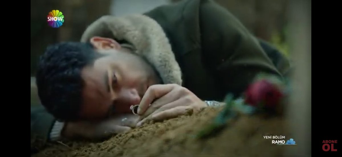 Tol11Ay's tweet photo. " Kalk gidelim, ben sensiz ne yaparim"  that brook me into thousand pieces 😭😭💔💔💔💔

#Ramo #RamBel #DayanKalbim https://t.co/aQn91kkNSA