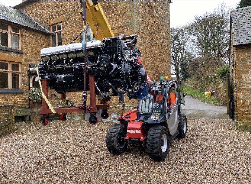 Well done Sam@Mawsley today for lifting this epic WW2 Spitfire engine with a Manitou MT420  in Brixworth 👍  what a precious cargo  a  Rolls Royce Merlin  👍👍👍