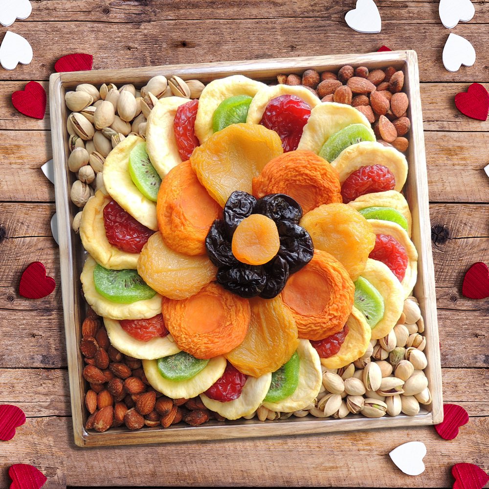 Thinking of someone sweet but not near you? Send that special someone a delicious tray of premium dried fruits and nuts to enjoy! Use coupon code: LOVE10 and receive 10% OFF your order until Feb. 15th. #vacavillefruitcompany #valentinesgifts #valentinesshopping #sweetgifts #fruit