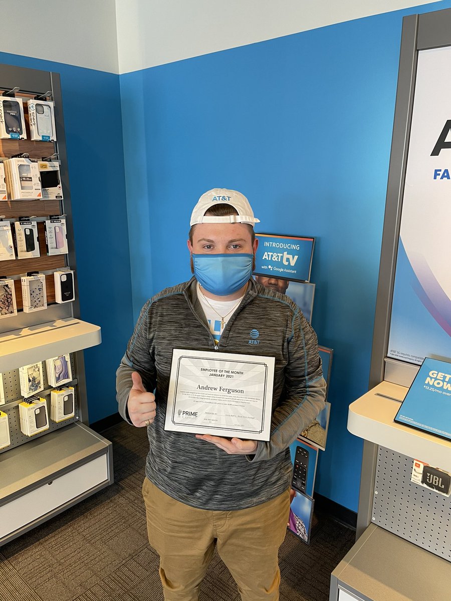 bellitto_jacob's tweet photo. January 2021 employee of the month! @attsalesguy Andrew keep up your hard work!💪🏼🔥 #lifeatatt #employeeofthemonth @kamo_army @att @AkbarPRIME1 @PrimeComms https://t.co/hnmG2TmB5M