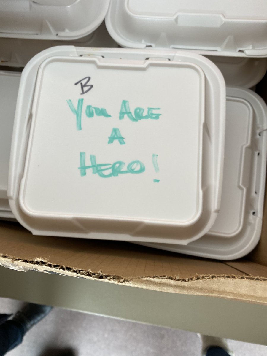 LingleAveElem's tweet photo. Huge THANK YOU to Babe’s Grill House for their lunch donation and special messages for our teachers and staff!! https://t.co/uabVx3s9LX