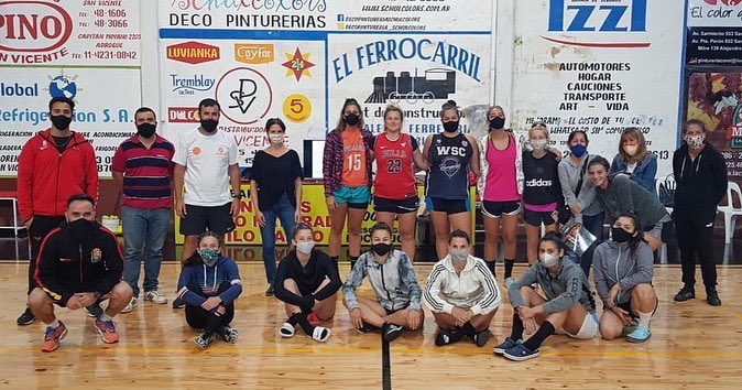 LFBArgentina's tweet photo. 🏀🎙 El entrenador Maximiliano Piana habló sobre el arribo del club de San Vicente, joven pero emprendedor y ambicioso empujando un proyecto que busca el desarrollo del básquet femenino #LigaFemenina

🔗 https://t.co/zkfKn2yI2c https://t.co/REK7pllmyB