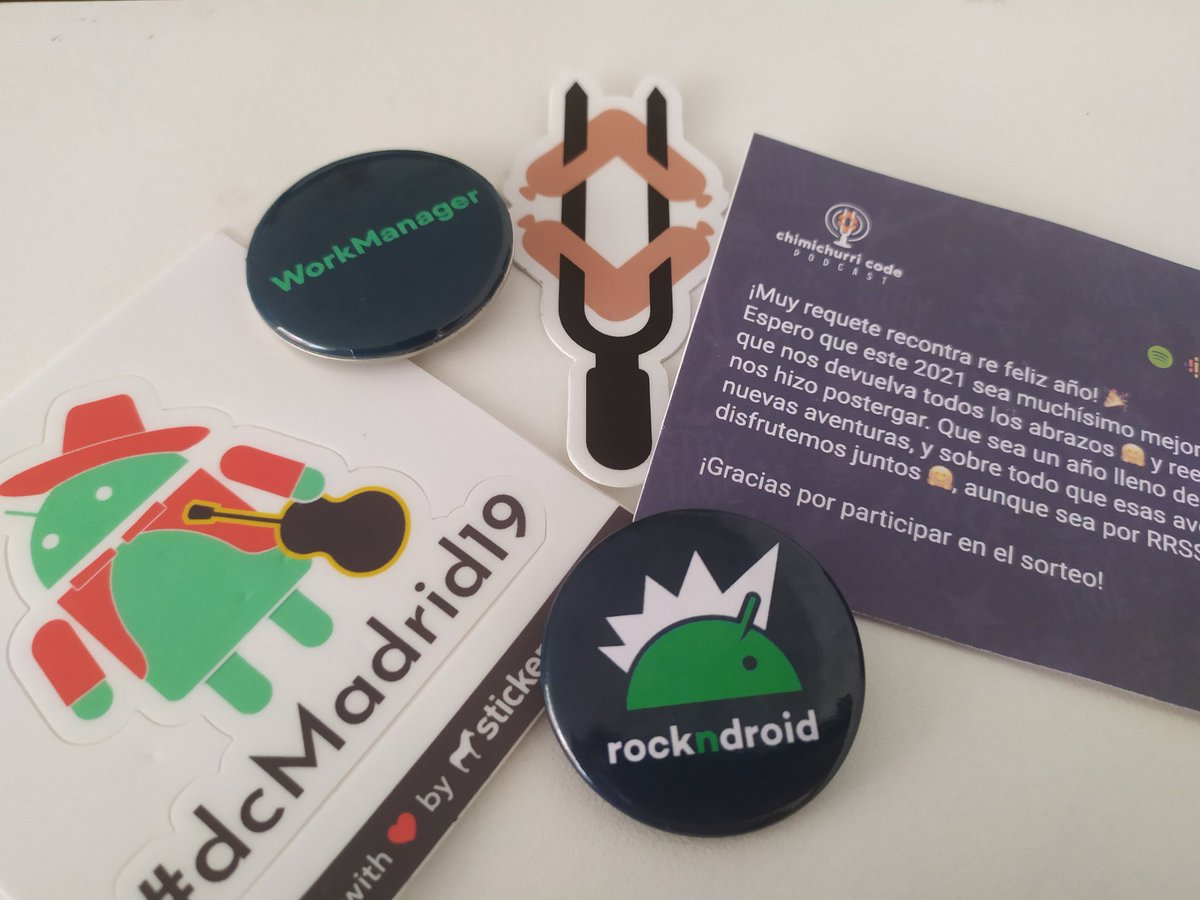 manuflowers_'s tweet image. Que genial manera de terminar la semana 🤩 Hoy llegaron estos pines de @rockndroidmad junto con estos stickers de #ChimichurriCode y @droidconMAD 🥳🥳 ✨💚✨
¡Mil gracias @npatarino !