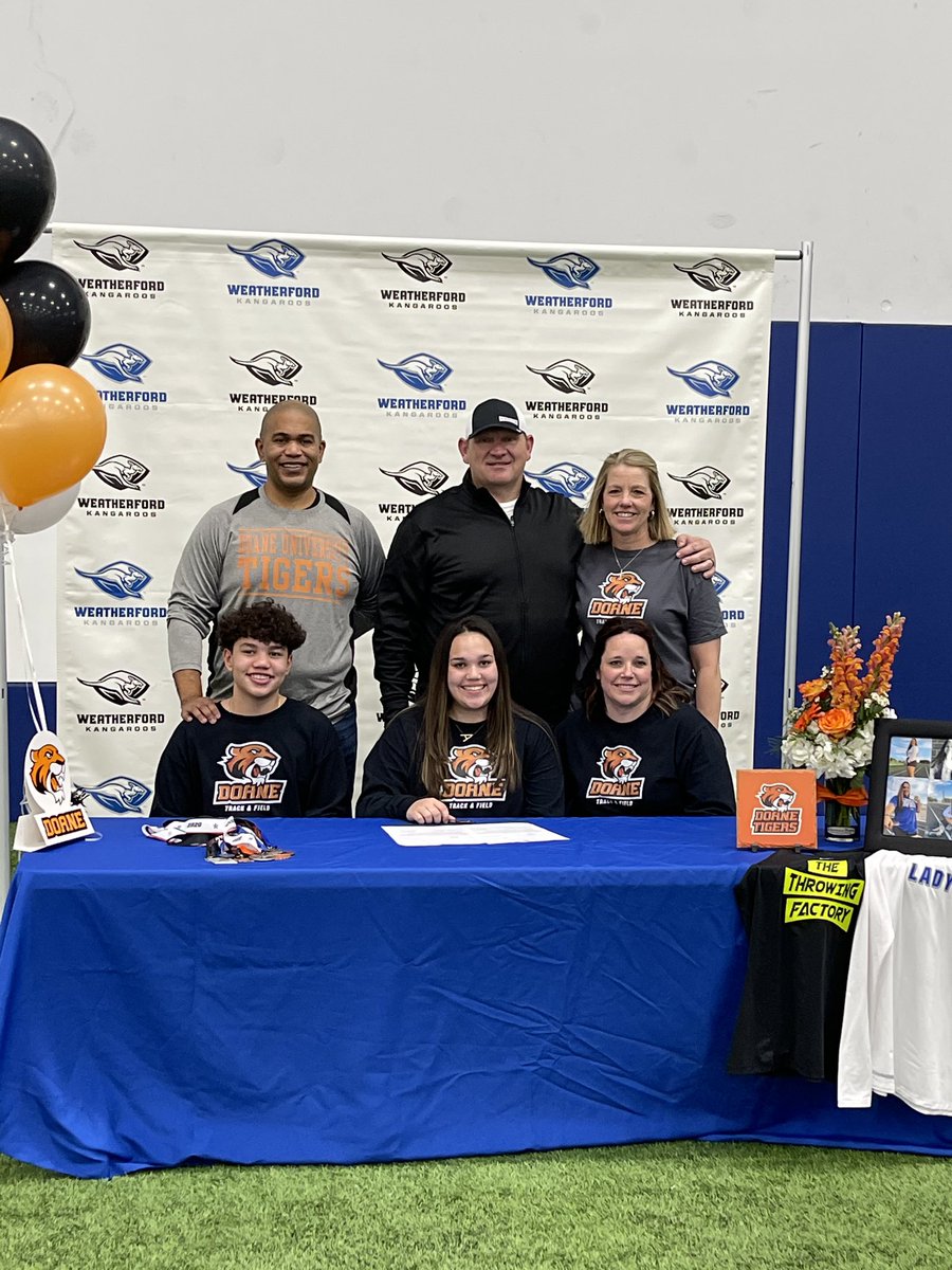 lady_rootrack's tweet photo. So proud of Alyvia Thomas!  Signing today with Doane University to throw for track and field! https://t.co/OlWLblmWGe