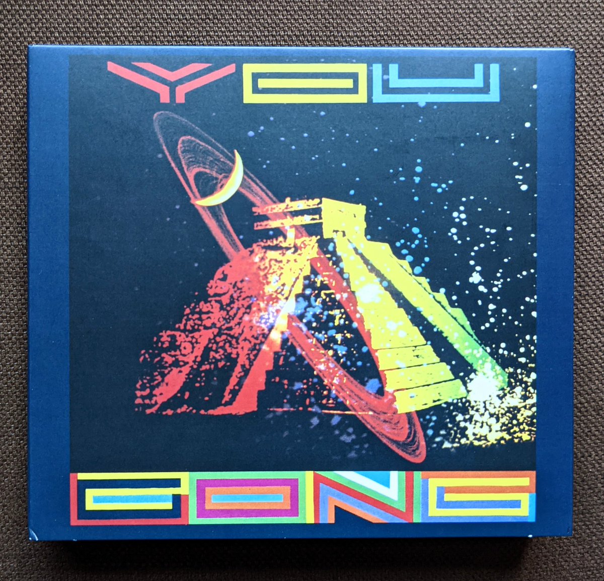 Pooterland1's tweet photo. Now Playing : Gong - You (1974) Deluxe Edition. Sounding great but isn't the date wrong for the live set @gongplanet ๐ค? #pooterland #pOoTerspSycheDelicshAcK #psychedelia #psychedelicmusicย #psychedelic #Pooters #NowPlaying https://t.co/JEhXWZ9XbU