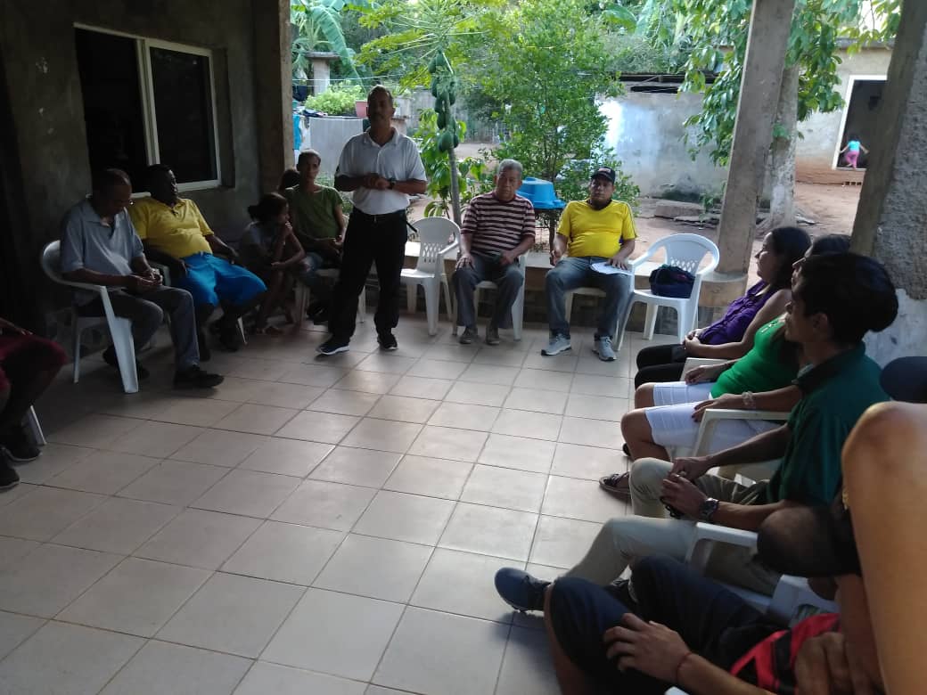 johanyanez85's tweet photo. Hoy desde #Arismendi reunido con nuestro Secretario General Félix Malaver y el CEM, organizándonos para defender a nuestra región #NuevaEsparta de las pretensiones totalitarias de algunos, la ruta electoral nos dará la victoria..
#SiHayFuturo https://t.co/tBDnpeht0V