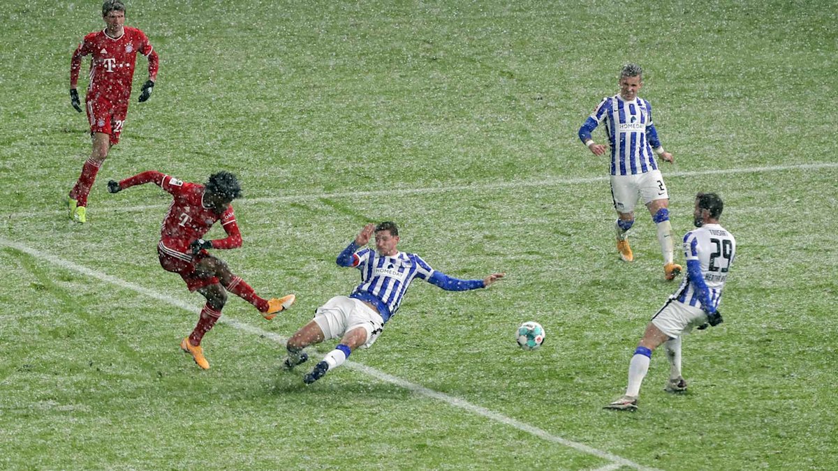 Our man of the match in the snowfall of Berlin: Kingsley Coman. ⚽️👌
And now ready for takeoff to the #FIFAClubWorldCup ✈️