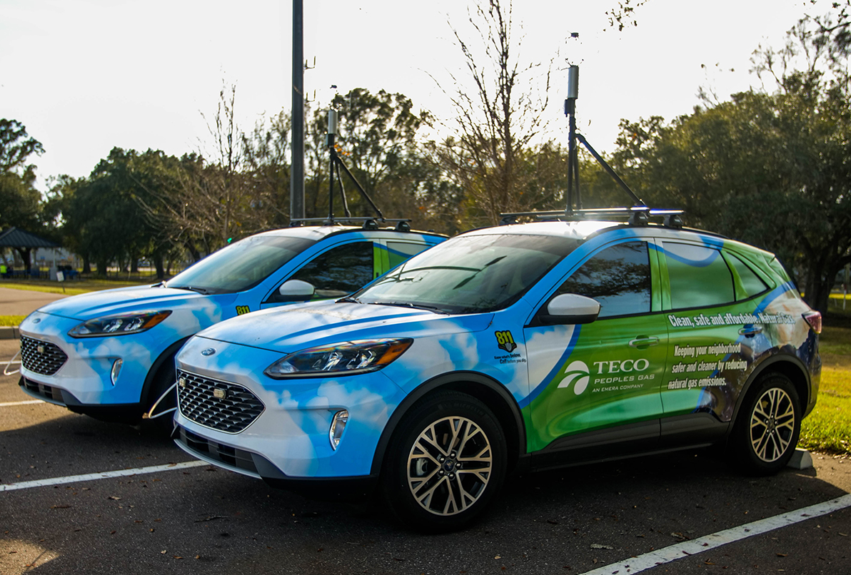 TECOPeoplesGas's tweet photo. We’re helping keep things safe at the big game by using new vehicles outfitted with cutting-edge equipment that can pinpoint natural gas leaks by locating methane emissions. https://t.co/rzlwQB9Jch
#PlayItSafe #SuperBowl https://t.co/2criApuSWt
