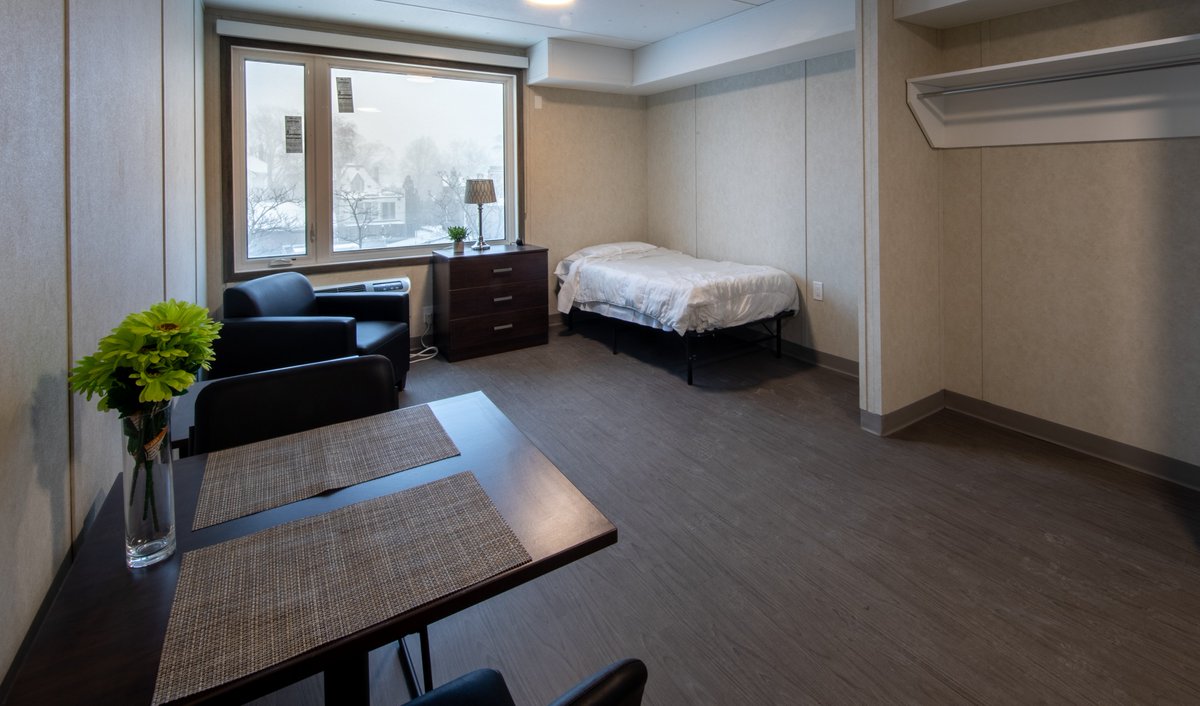 Welcome home!  Some pictures of newest <a href="/NeighbourhdGrp/">TNG Community Services</a> housing with our <a href="/CotaInspires/">Cota</a> partner in downtown Toronto.  #affordablehousing  14 tenants have moved in the first five days!  Amazing!  We have solutions with @TORHousing