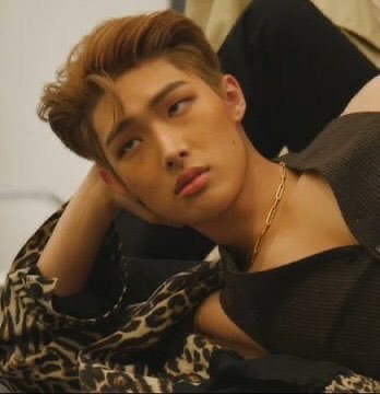mingiwo's tweet photo. mingi is the finest man alive and it’s not up for discussion. it’s just the way it is https://t.co/dKW3iii5tl