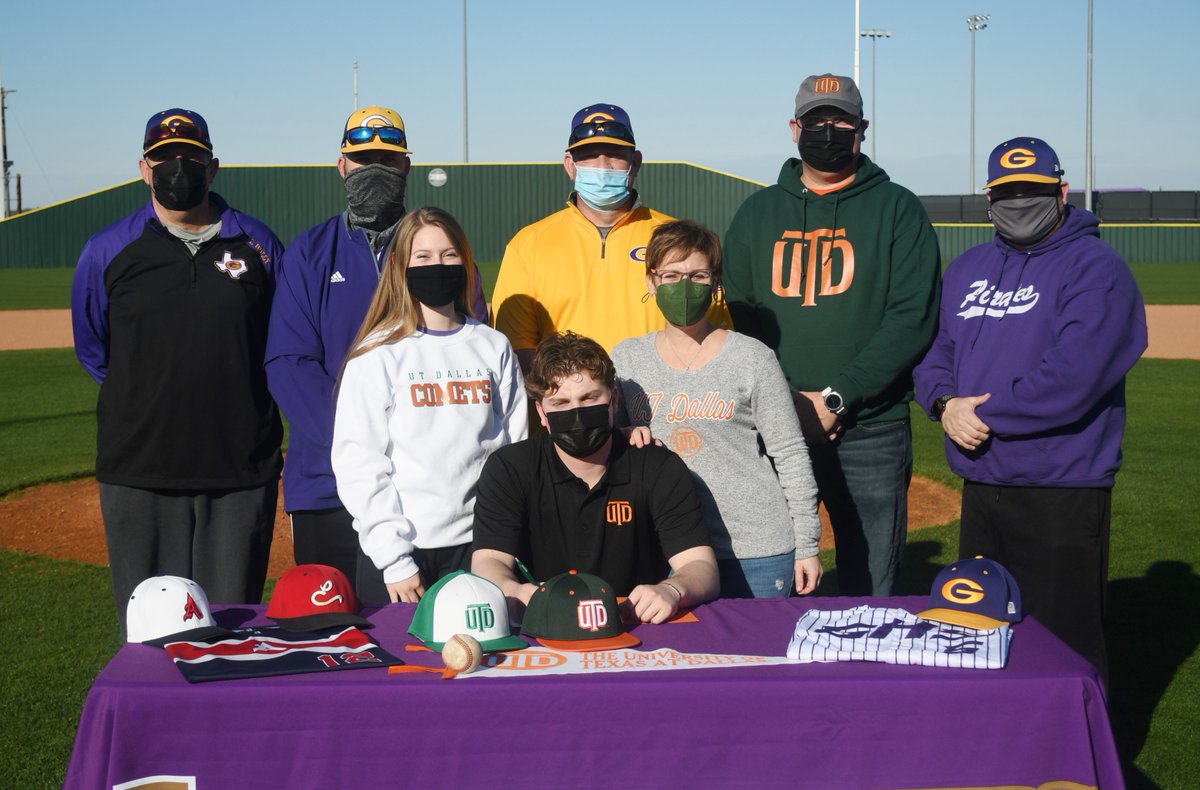 Granbury High School senior Brock Mueller, a member of the Pirate Baseball team, announced plans to continue his playing career at the University of Texas at Dallas on Friday at Tidwell Field. Read more: tinyurl.com/5ak738pg #GISDLead #GISDEngage #GISDInnovate