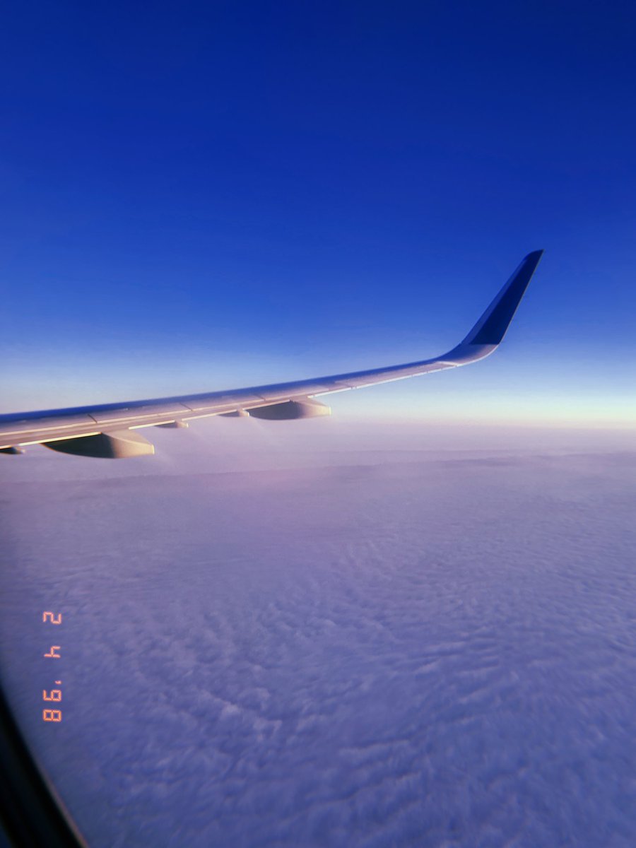 MelissaMars2's tweet photo. sky phases https://t.co/FJSQbeJvs2