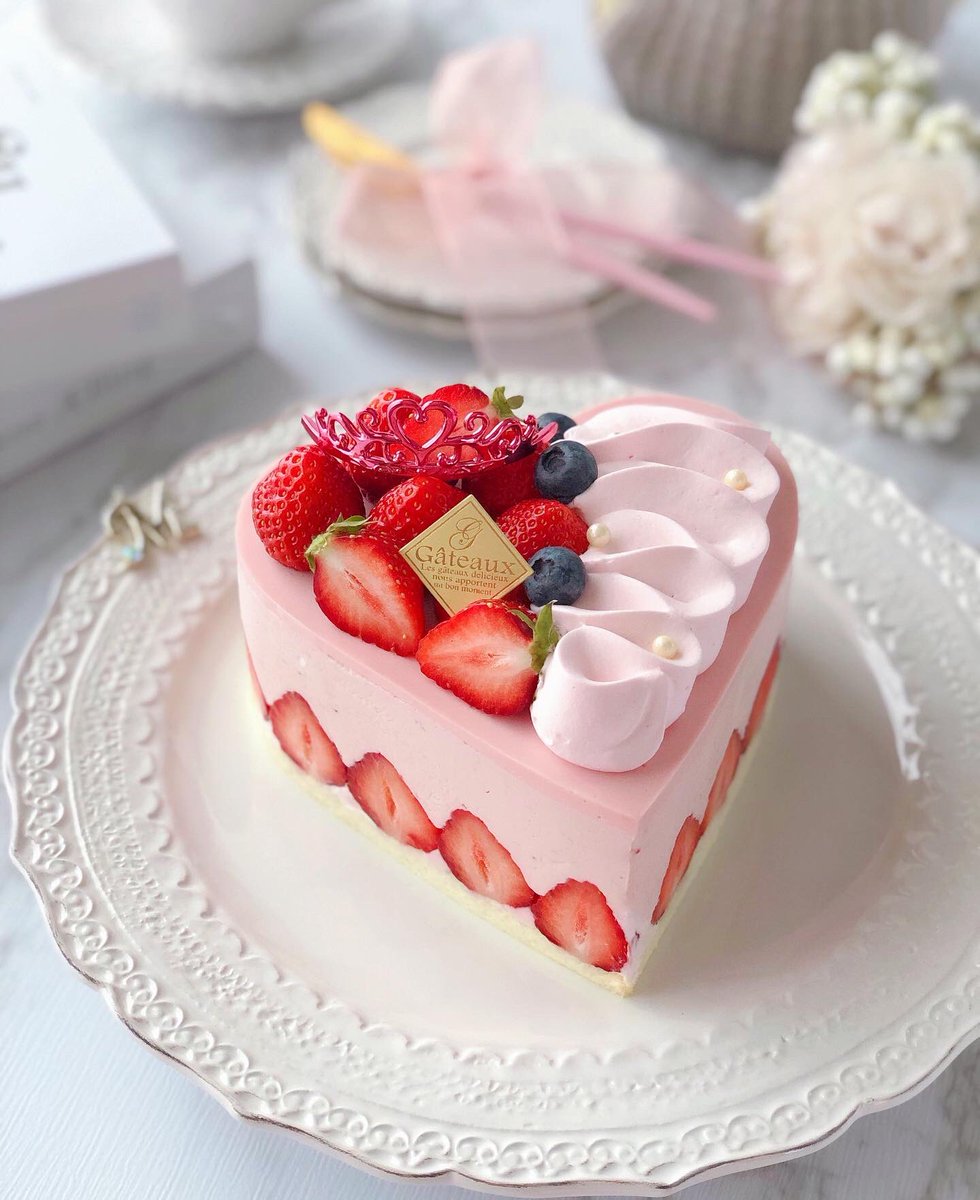 Moe 苺のムースケーキ バレンタインも近いので 可愛いハート型を使って お菓子作り 手作りお菓子 バレンタイン ハート コッタ Moe 苺のムースケーキ バレンタインも近いので 可愛いハート型を使って お菓子作り 手作りお菓子 バレンタイン ハート コッタ