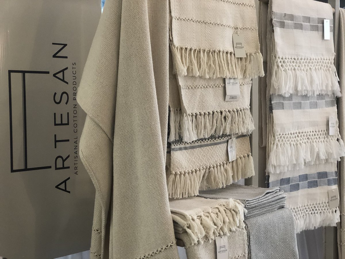 artesan_es's tweet photo. ¡Los esperamos este fin de semana en @BambuCityCenter! @DonatuCora https://t.co/gI9LlnLn5j