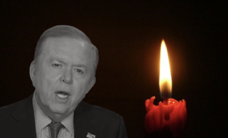 EtgCn1mVoAMiiLb?format=jpg&name=900x900