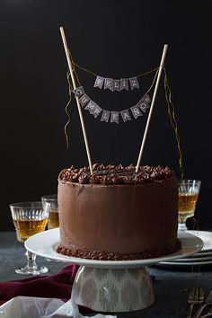 <a href="/TaehyunTXT_B/">Taehyun</a> feliz cumpleaños amigo mío! Te quiero un montón te mando un pastel de cumpleaños 💞  -le envía un pastel-