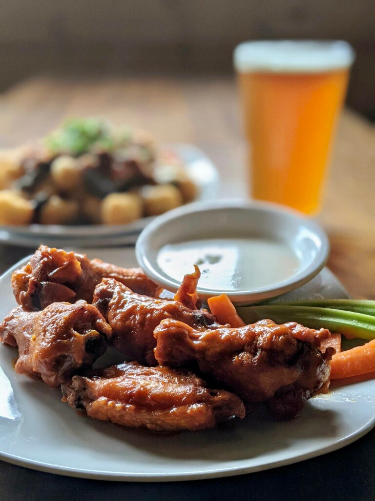Team Wings or Team Totchos? We've got a #SuperBowl Weekend Special to satisfy ALL your cravings. Get 10 wings for $12 + a small totcho for $5 + beers just $4.5 all day long—starts today!!! 🏈🔥🍺