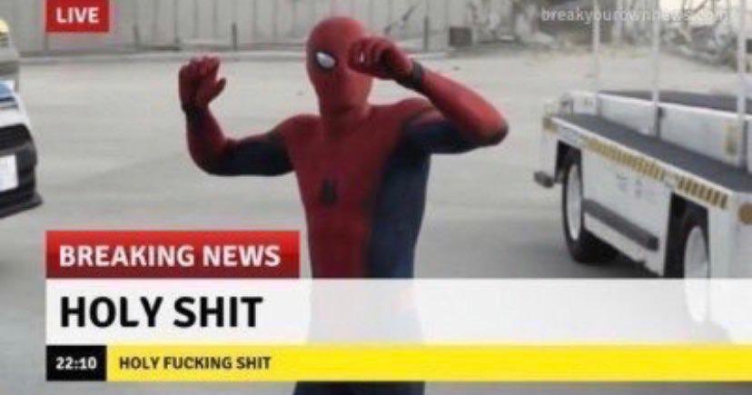el0mar_k24's tweet photo. Me watching the new episode of wanda vision https://t.co/YUClFgXtLo