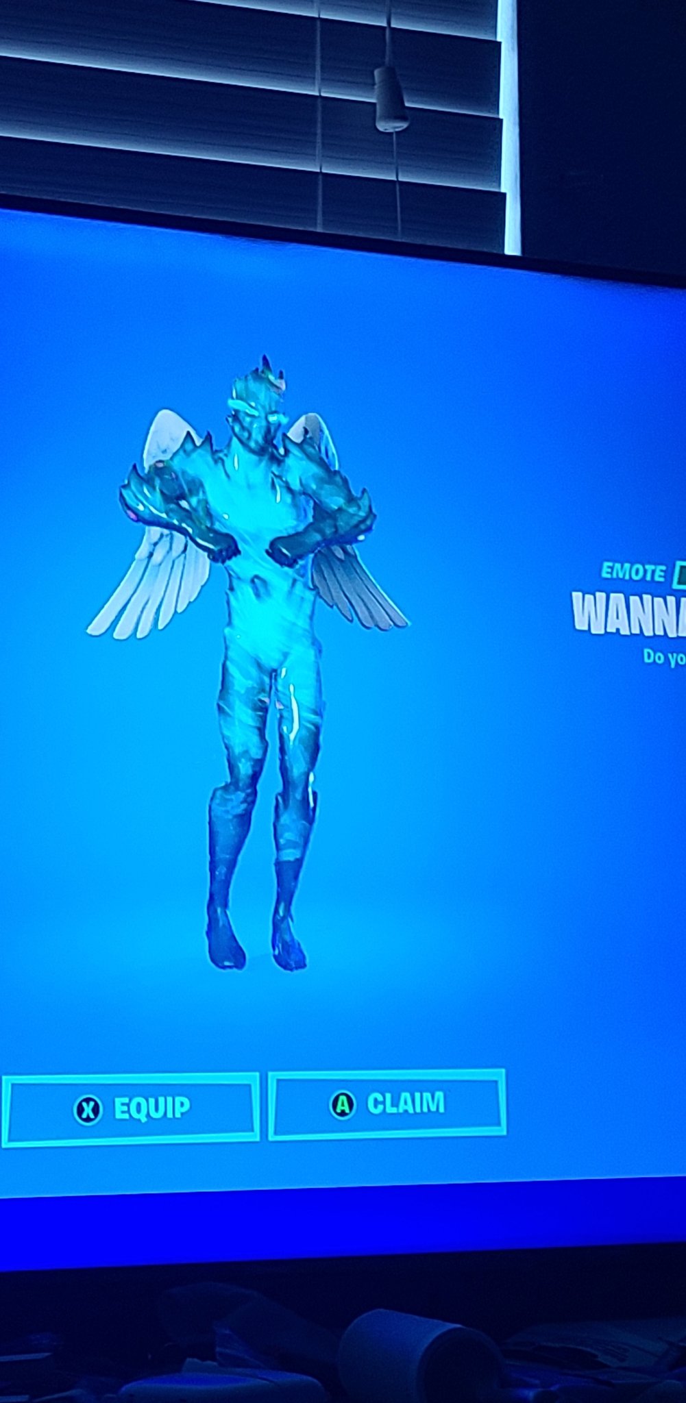 2 pic. @Nemo_Is_Live used your code in item shop https://t.co/hywrWxDpZD