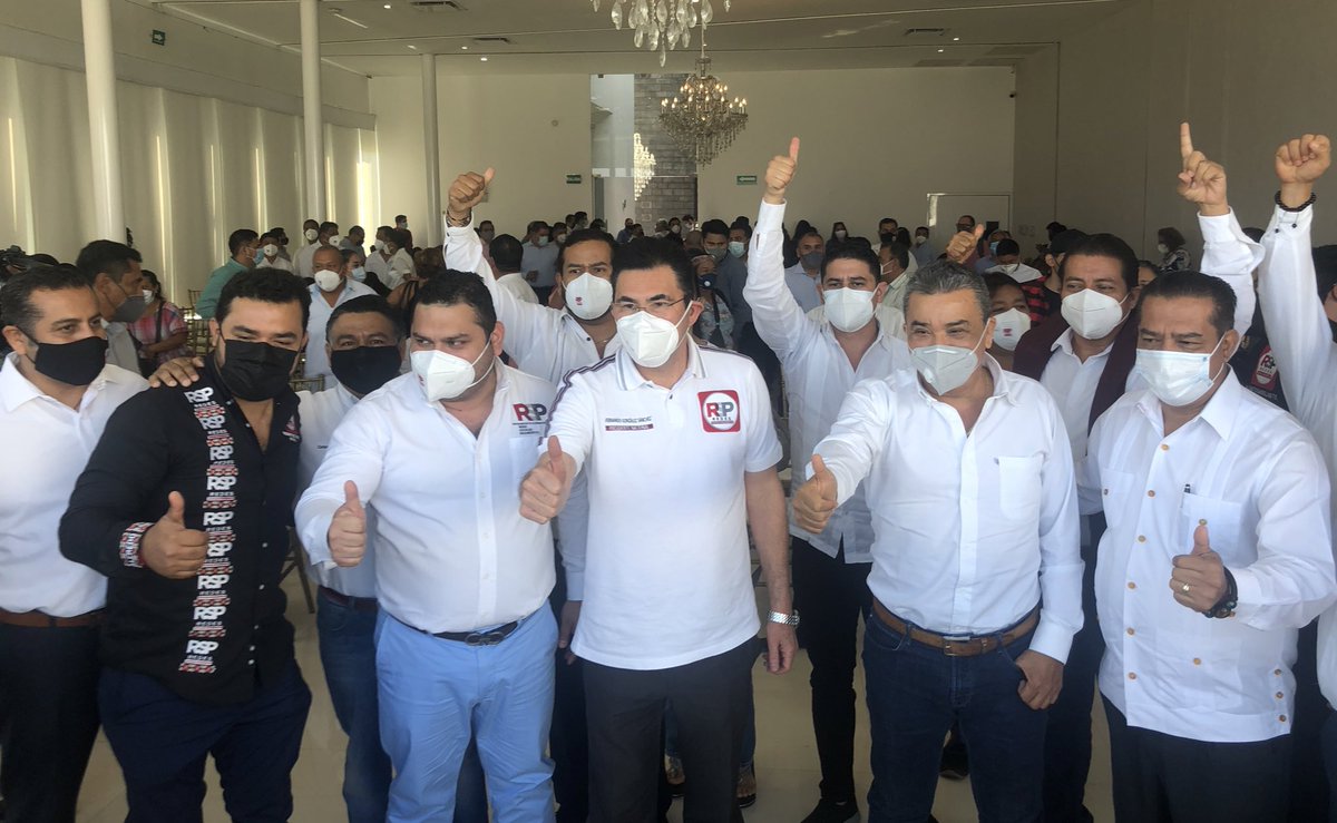 Hoy andamos de gira por el estado de #Chiapas apoyando el cierre de las votaciones de nuestro proceso de selección interna de candidatos en Tuxtla, E Zapata y El Parral 
Esta es la nueva forma de hacer política de @RSPorgMX 
#RSP
#SeremosGobierno2021