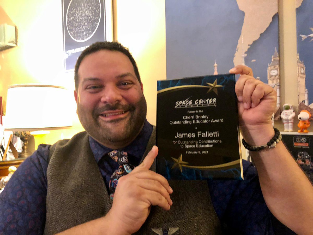 JamesFalletti's tweet photo. I am humbled and honored to receive the Cherri Brinley Outstanding Educator Award for Contributions to Space Education.
I canโt thank enough each and everyone of my students, colleagues, friends & family, and of course my space family #dreambig ๐๐๐ช
#seec2021 @SpaceCenterHou https://t.co/exKBWWyEOi
