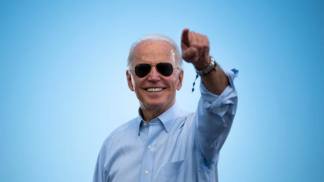 thehill's tweet photo. Poll: Biden notches higher approval rating in Texas than GOP Gov. Abbott https://t.co/5w3z0XAzUr https://t.co/5PPCYnVYhP