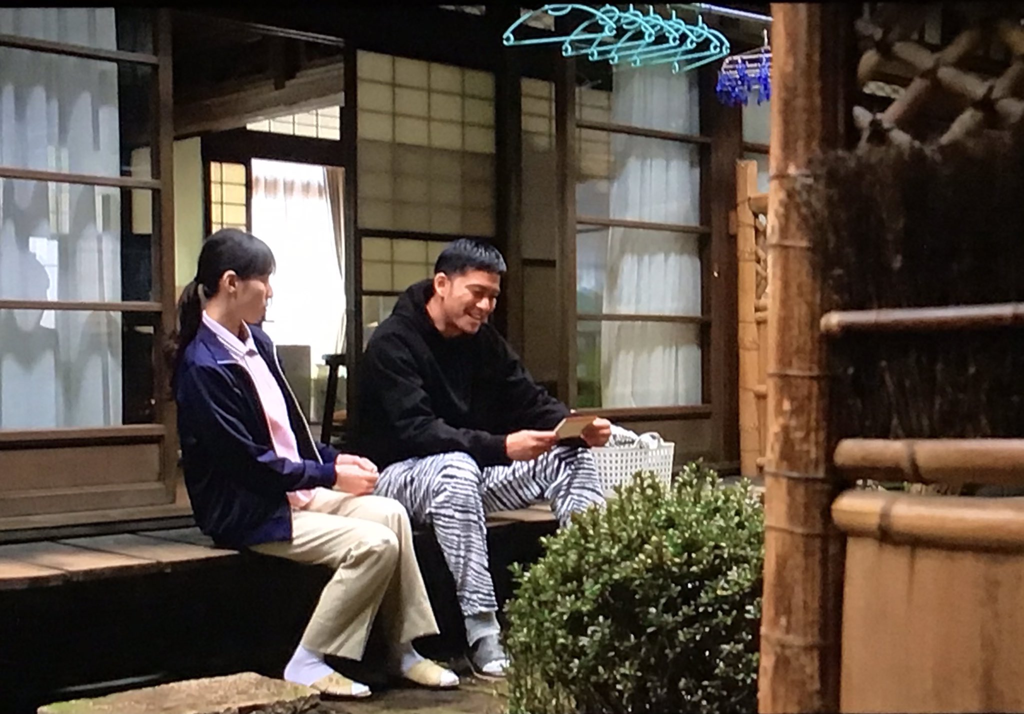ZUBAZ ストライプ柄スポーツパンツ Sサイズ　俺の家の話　長瀬智也 ZUBAZ ストライプ柄スポーツパンツ Sサイズ 俺の家の話 長瀬智也