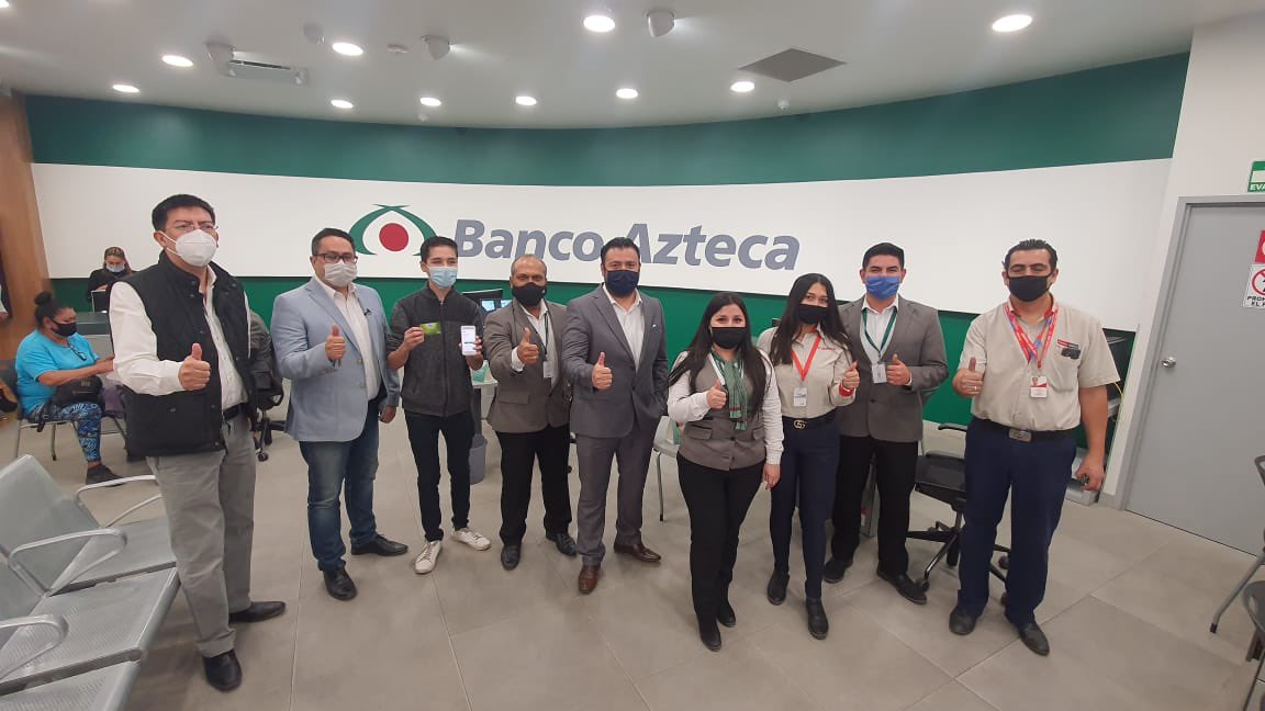 ChrisGDL_Space's tweet photo. Feliz y agradecido por el apoyo de los mexicanos que gracias a la dinámica de @RicardoBSalinas me están impulsando para cumplir mi sueño de ir a la NASA y representar a México. Hoy acudí a las instalaciones de @BancoAzteca para abrir mi cuenta en donde se depositará la donación. https://t.co/vxvD7yf6ya