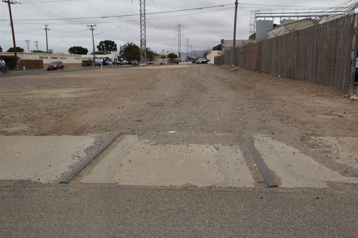 SLORRM's tweet image. Virtual Railroad Photo Sharing Session hosted by the SLO RR Museum on Saturday, Feb 6, 2021 at 10am PDT about "Remnants of Railroads in the Santa Maria Valley". Connect in with computer or phone, and take a tour with us. For more info go to: slorrm.com/parlor-car-cha….