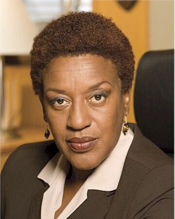 5) CCH Pounder.  #BlackHistoryMonth  