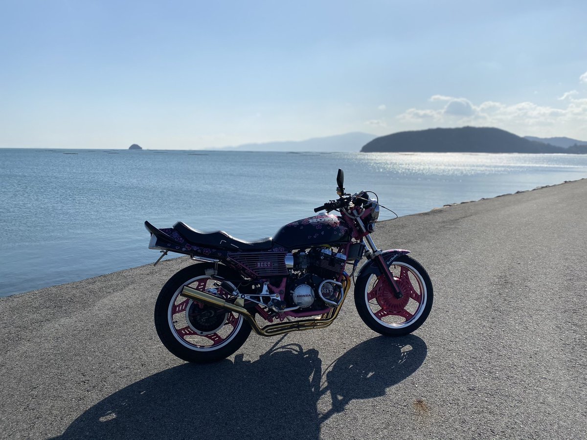 pokemonGo0104's tweet photo. "CBX400F"   納車
ありがとうございます。
ゆっくりちょっとずつ、いじっていきます。 https://t.co/BBKGtATzzd
