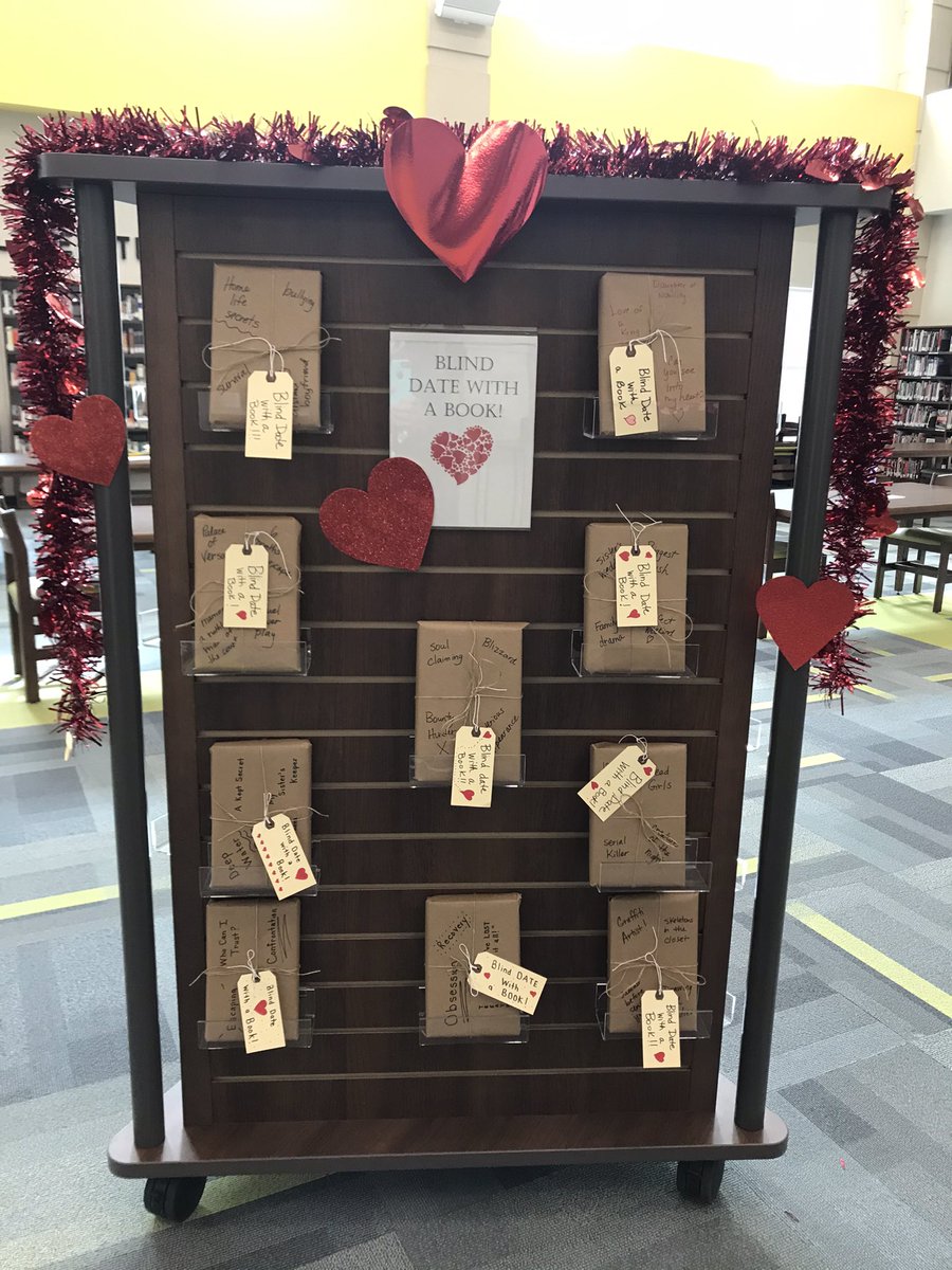 WaxHSLibrary's tweet photo. Blind date with a book! ❤️ Happy February! #lovemylibrary https://t.co/5ELke9lBIL