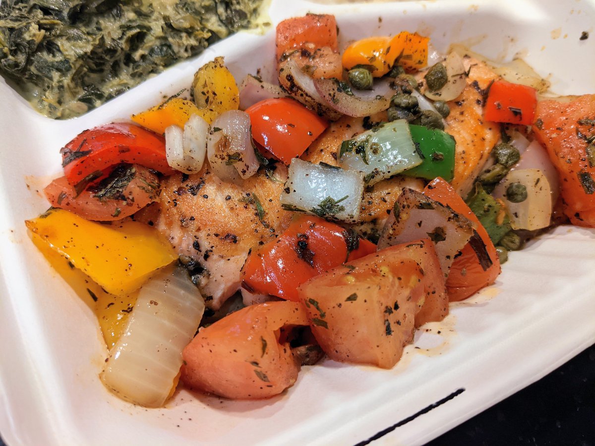 TD2timeMVP's tweet image. Chef Kameel cooks some of the best salmon anywhere. Also got creamed spinach, baba ghanoush, falafel, chicken shawarma, &amp;amp; tabouli salad with chicken &amp;amp; mushroom soup and watermelon on the house. Thank you, @AvivaByKameel!

#AvivaByKameel #CodaTechSquare #Atlanta #AtlantaEats 🍴