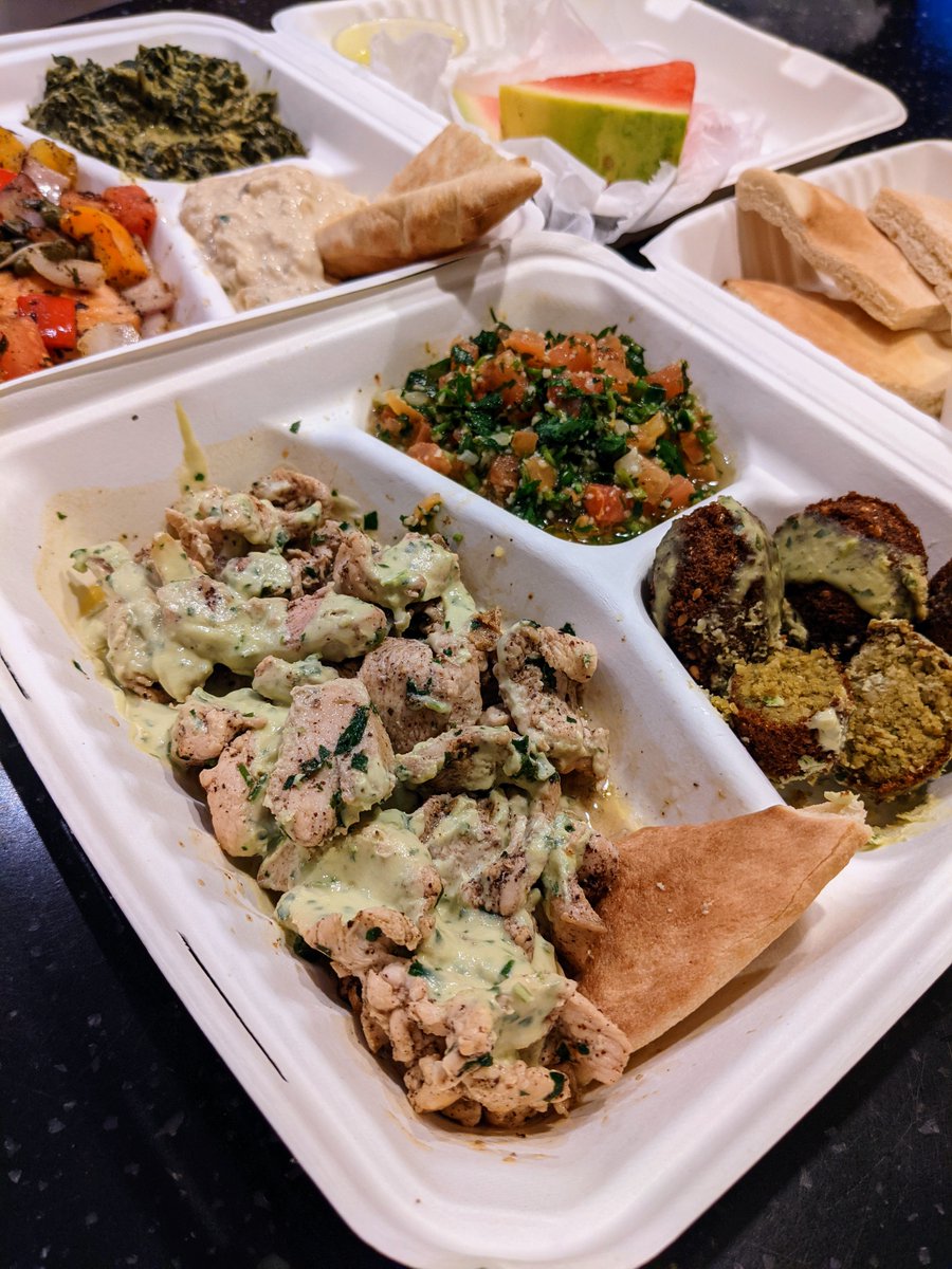 TD2timeMVP's tweet image. Chef Kameel cooks some of the best salmon anywhere. Also got creamed spinach, baba ghanoush, falafel, chicken shawarma, &amp;amp; tabouli salad with chicken &amp;amp; mushroom soup and watermelon on the house. Thank you, @AvivaByKameel!

#AvivaByKameel #CodaTechSquare #Atlanta #AtlantaEats 🍴