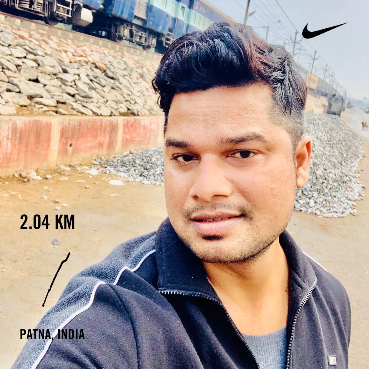 Ranbijay's tweet photo. #01st_Run_Feb .... very light warm up ... #2K ,  #nike, #light_run #earlymorning #outdoor #nikerunning #nikeplus #patna #nikeplusrunning #applewatchnikeplus #enjoyed ...🏃🏻‍♂️😅 https://t.co/pPQFLQye57