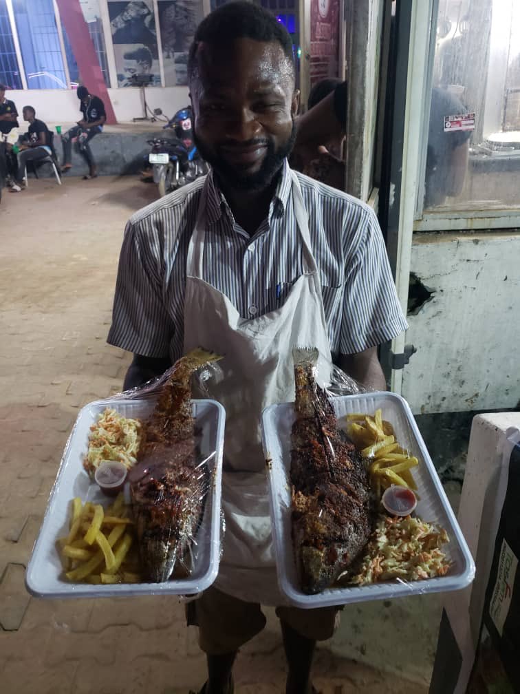 barnogrill's tweet photo. We play, we deliver and we give you the best taste. You will always want more. #grill #barbecue @connectIBADAN @Ibadantwitta_ @connectibadan2 @connectibadan2 @oyoblog @oyostategovt @De_lytbringa @Opt_visuals @DONJAZZY @junelo_pixels https://t.co/mAtWzkQMDr