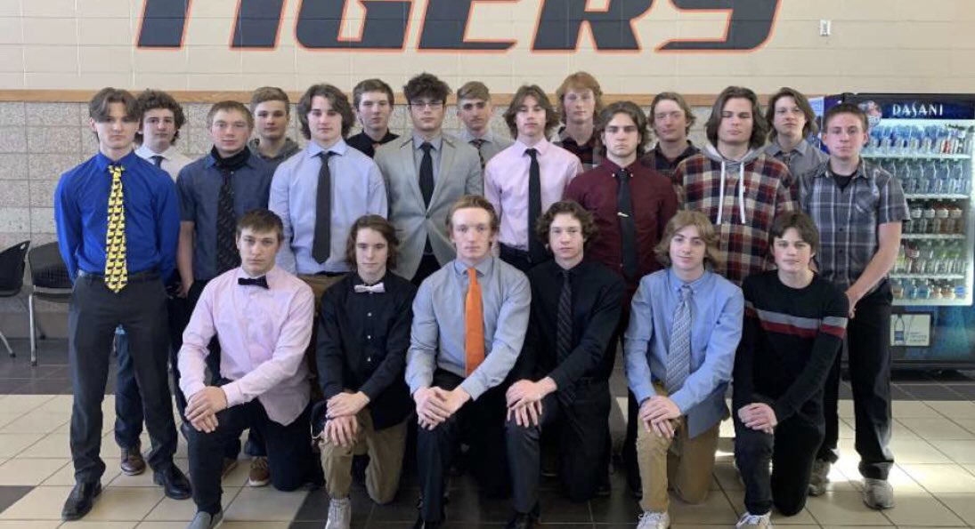 Tiger hockey wins big tonight against Medford (11-0) and moves on to Sectionals next week!