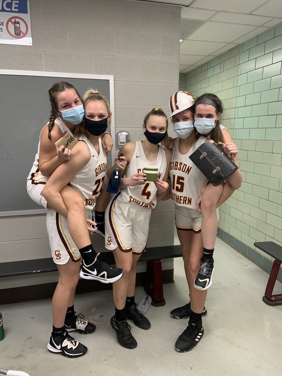 Lady Titans knock off Boonville 43-29. 
Windex - @CarsonKruse3 
Hard Hat - <a href="/taylorsiinger/">Taylor Singer</a> 
Lunch Pail - <a href="/tayhart55/">Taylor Hart</a> 
Sandpaper - @amelia_kissel 
Thermos - <a href="/kami_miller13/">Kamryn Miller</a> 

GS advances to the Championship tomorrow at 3:00 vs. Memorial.
#titanpride