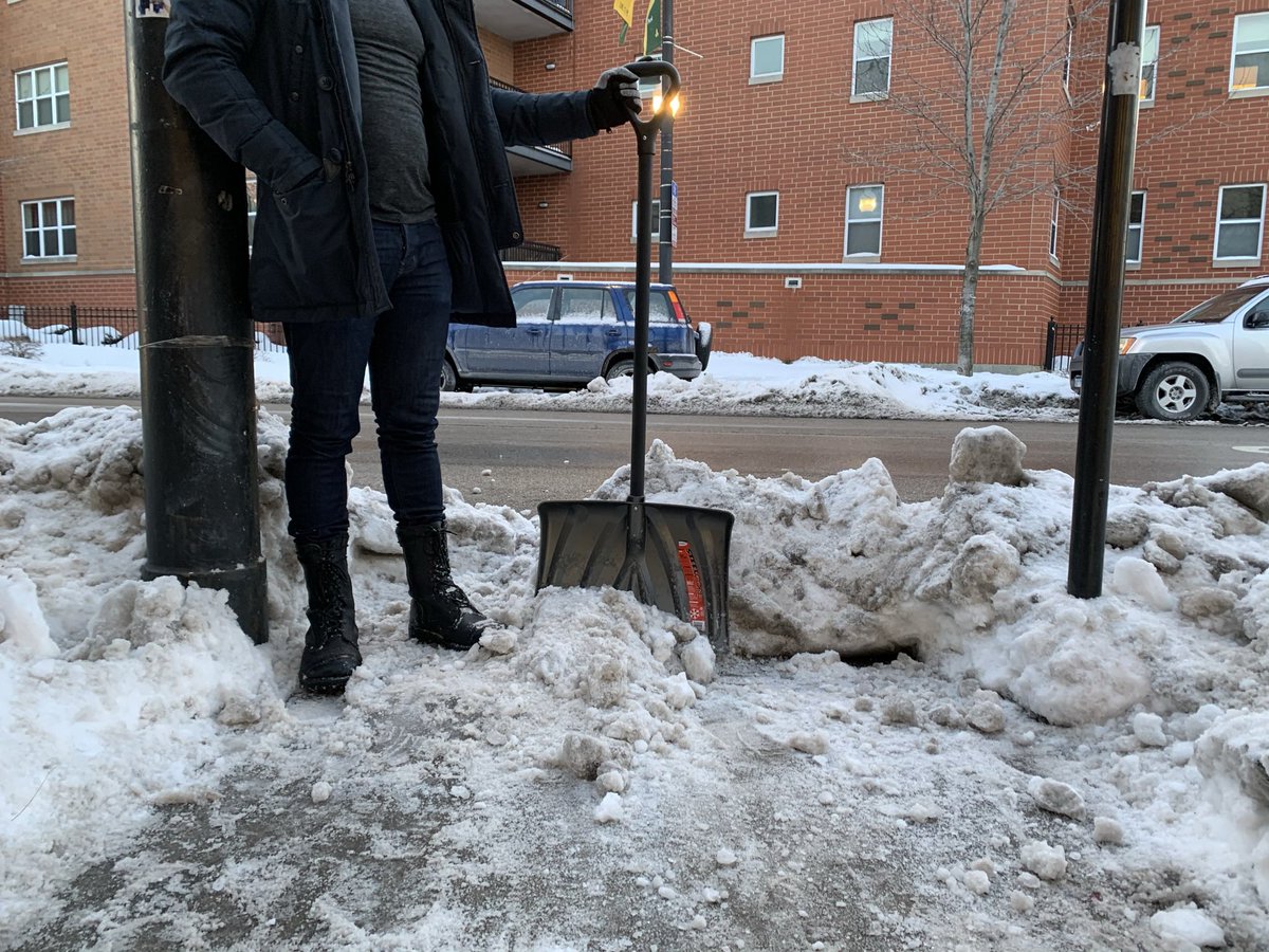 It took us 45+ mins to clear two stops on Broadway. Notice the road is completely clear, because  @StreetsandSan has done multiple passes (5 trucks passed us even though the streets were fine). Prior to the thaw-freeze, it would’ve taken probably only 10 mins to clear both.