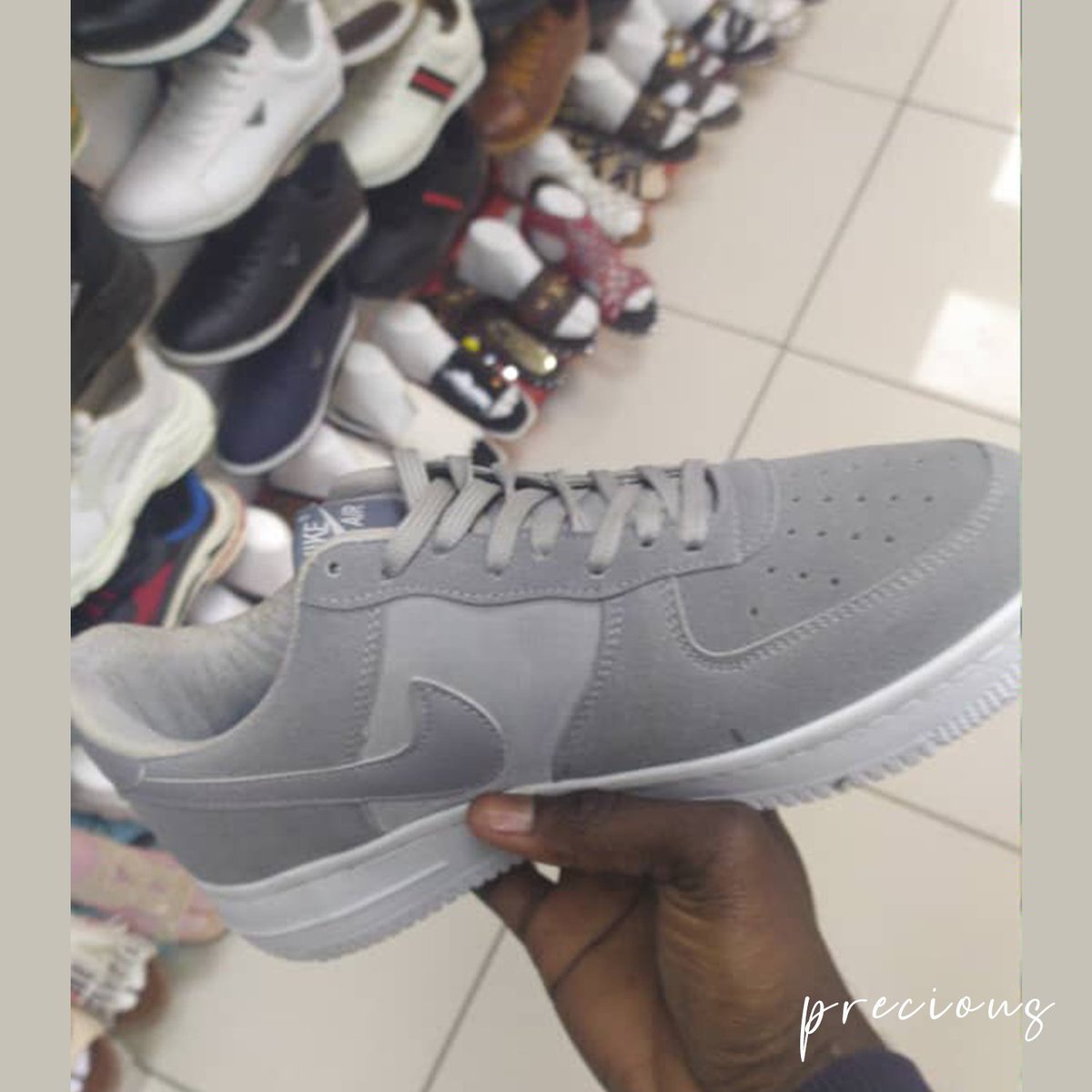 @tolaaaaaaaaaa @felixgx46 @davido @IamMayorKun Please Retweet and kindly Patronize me

Nike Sneakers (ash colour)

Price : 15k

No payment before delivery 

Different sizes are available