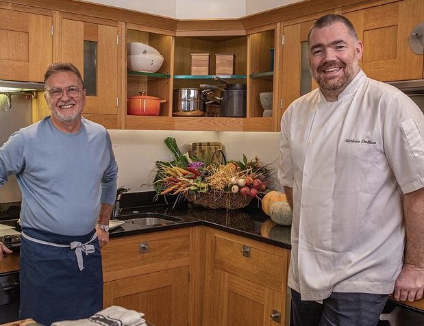 White_Brasserie's tweet photo. Be sure to tune into Simply Raymond Blanc at 11.40am today over on @itv. Our founder, @raymond_blanc cooks up a magnificent fish supper with the incredible Nathan Outlaw - one not to be missed! #deliciousfood #nathanoutlaw #foodmadeeasy #bbkind https://t.co/hDpZU329rN