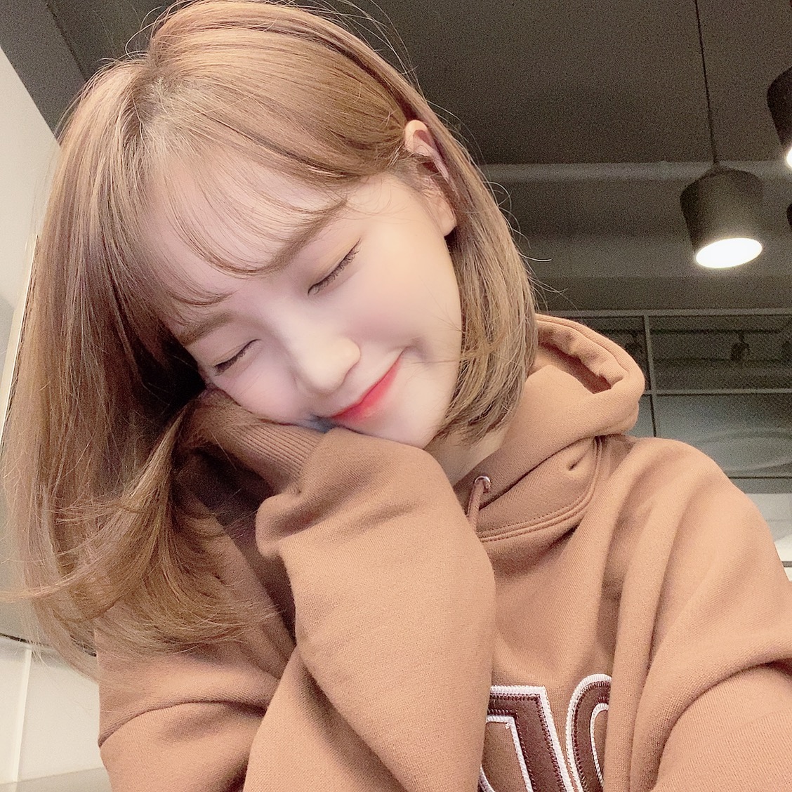 look at her look at her