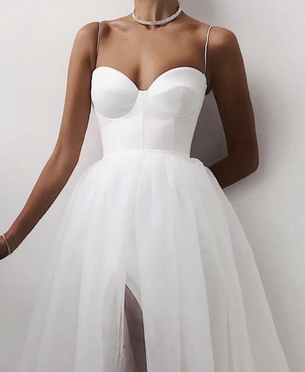 PayPorte's tweet photo. Valentines Collections β€οΈ
Now Available
π : TULLE DRESS WITH SLIT
Size: S-XL
Price:
π³π¬: β¦15,000
π¬π:GHβ΅ 231
π°πͺ:KES 4,380
πΊπΈ:$ 35
#payporte #shoppayporte #diva #ValentinesDay #valentine #modaclub #fashionstoreinlagos #fashionstore #fashionstyle #ghana #kenya #worldwide https://t.co/MK3IuojJfv