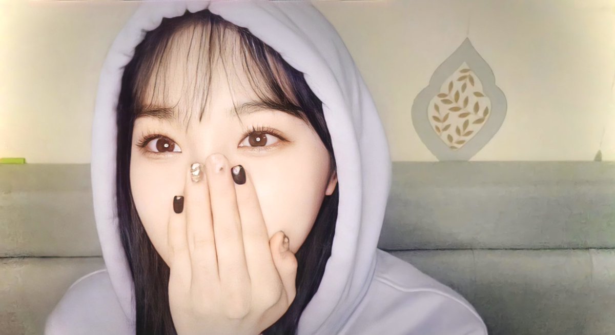 manifesting another vlive from chaewon