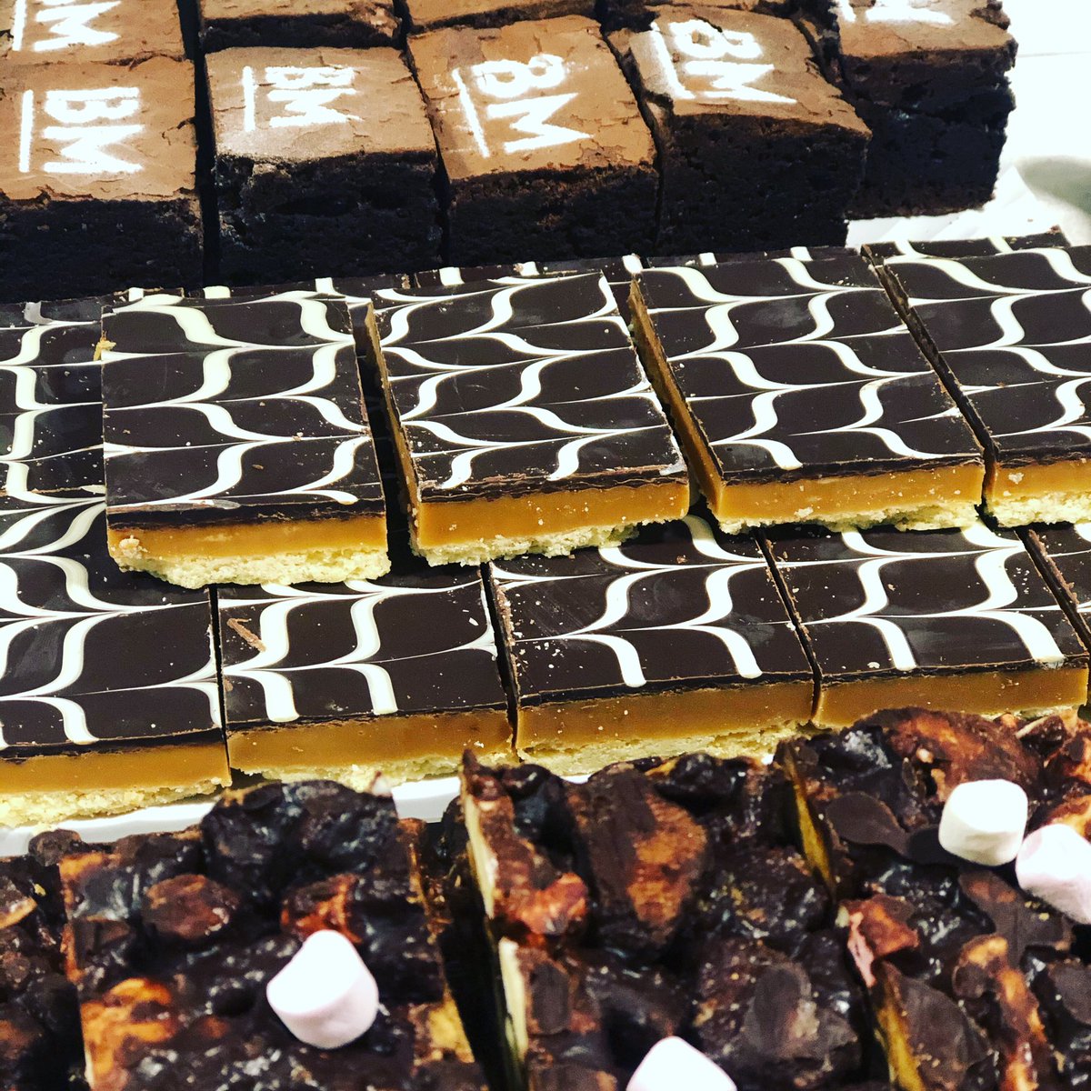 Anyone need a chocolate fix today? Open from 10.30am till 3pm 😋👩🏻‍🍳🙌🧁🥮 #bredaspantry #whalley #chocolatebrownies #rockyroad #millionaireshortbread