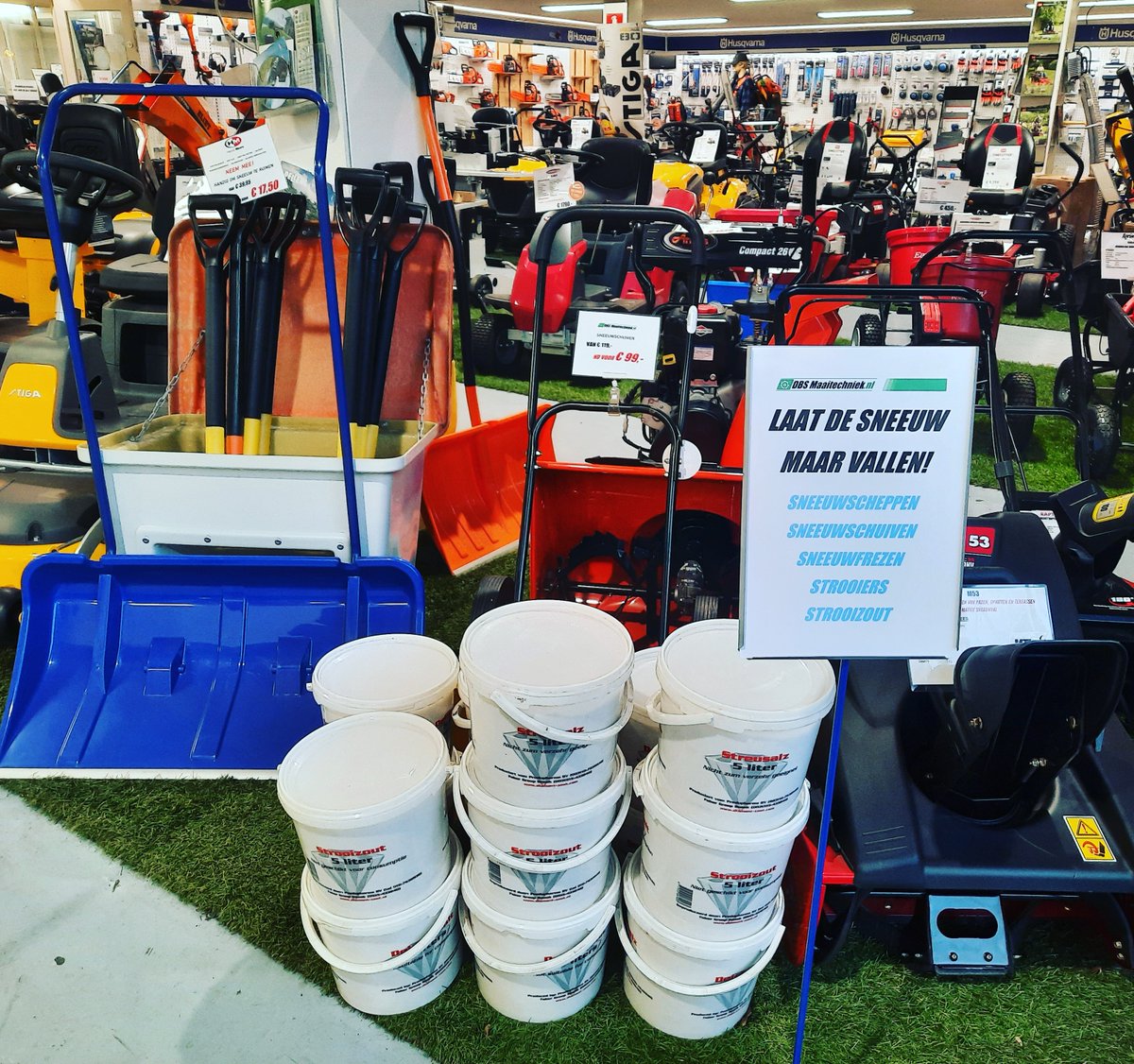 Nog snel een sneeuwschep nodig? Of een sneeuwfrees?
Kijk op desneeuwmachine.nl
Kom het bij ons afhalen!

ZATERDAG
VANDAAG OPEN VAN 9 - 15u

MA-VRIJ
8-17u

DBS Maaitechniek bv
Cannenburgerweg 65 in Ankeveen