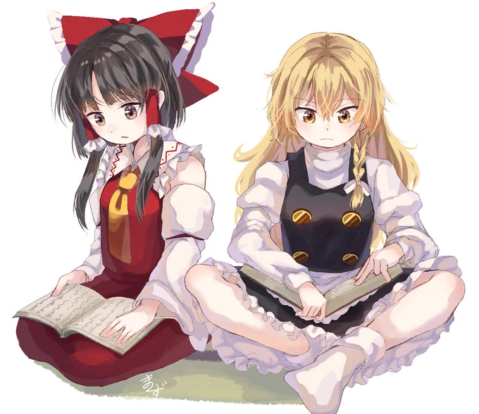 本を読んでるレイマリの絵をリメイクしました(一枚目→リメイク絵、二枚目→元の絵) 